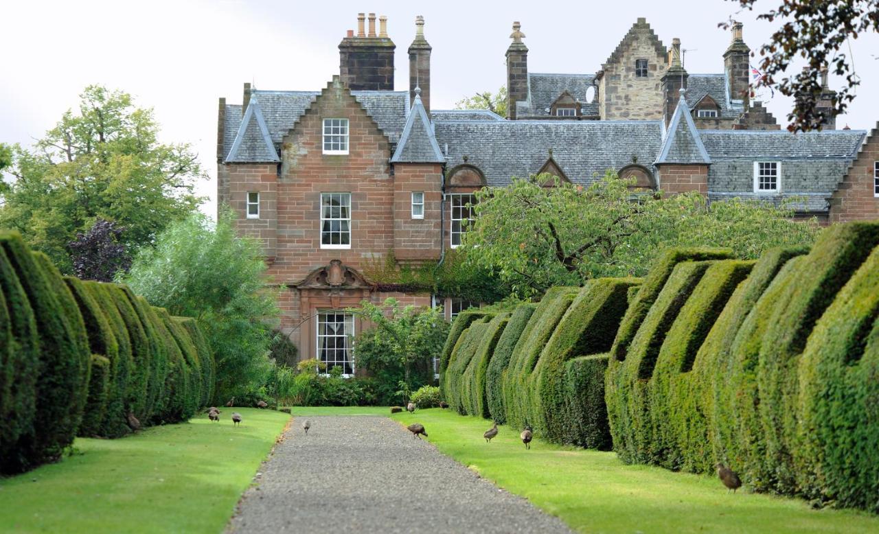 Carnell Country Estate & Holiday Cottages In Ayrshire Hurlford Exteriör bild
