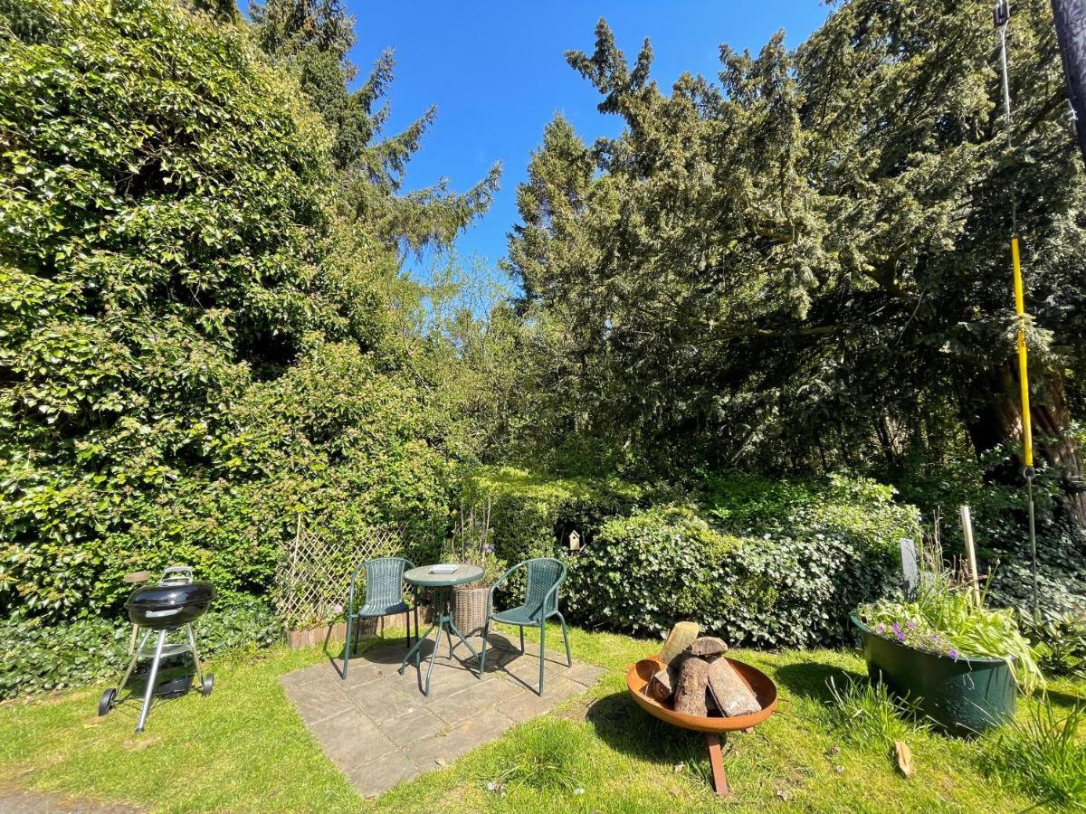 Carnell Country Estate & Holiday Cottages In Ayrshire Hurlford Exteriör bild