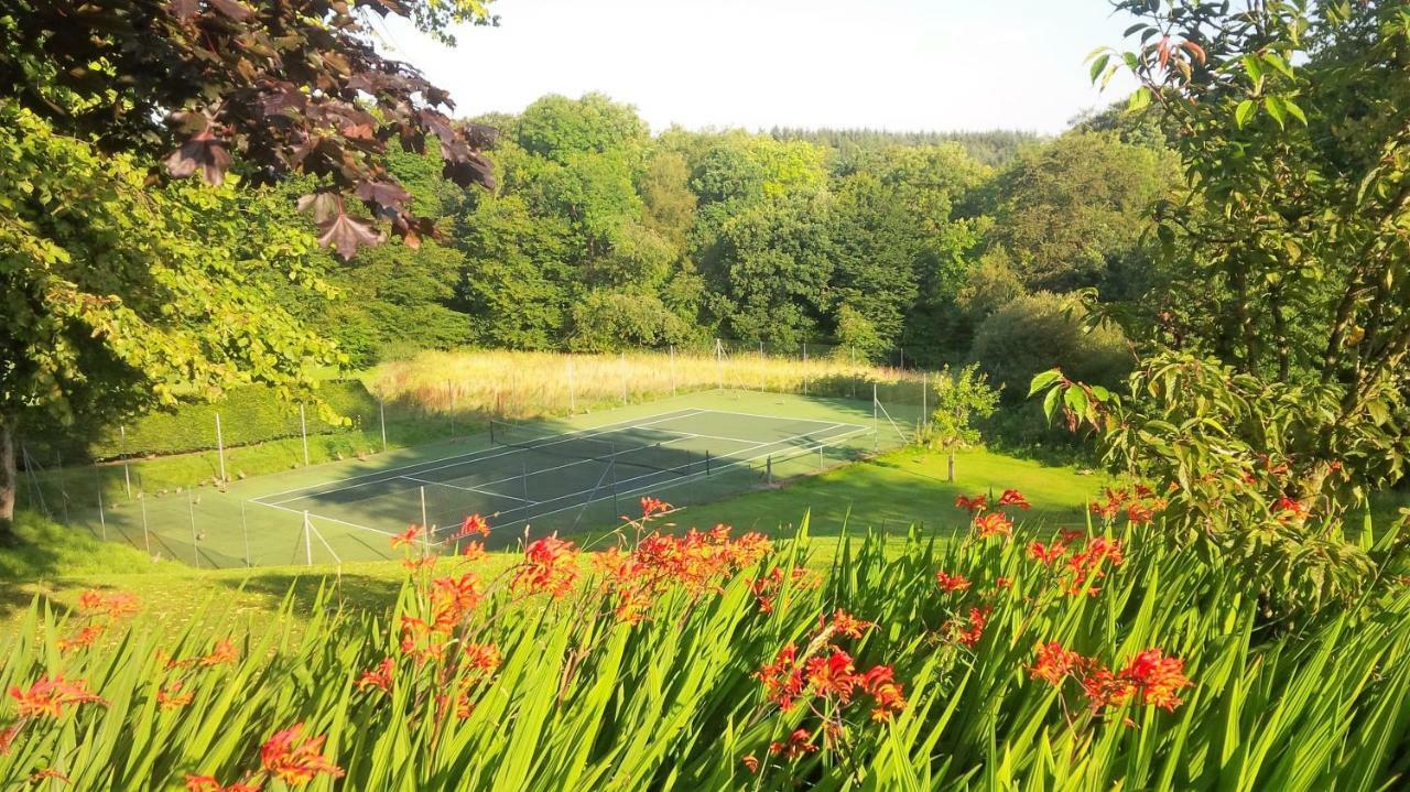 Carnell Country Estate & Holiday Cottages In Ayrshire Hurlford Exteriör bild